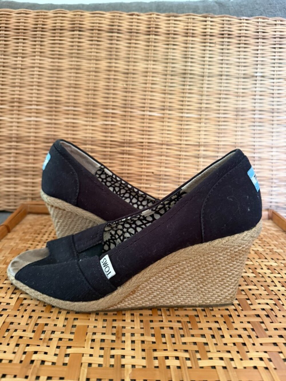 TOMS Black Canvas Peep Toe Espadrille Wedge Heels Women's 9.5